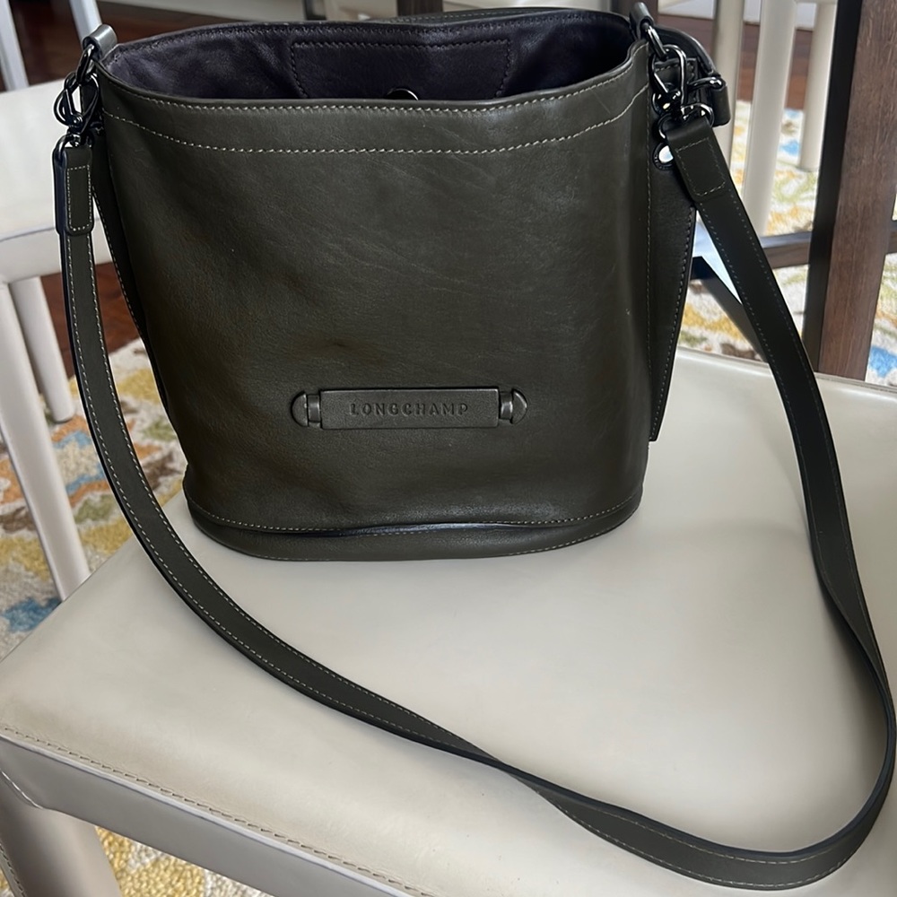 Longchamp leather bucket bag